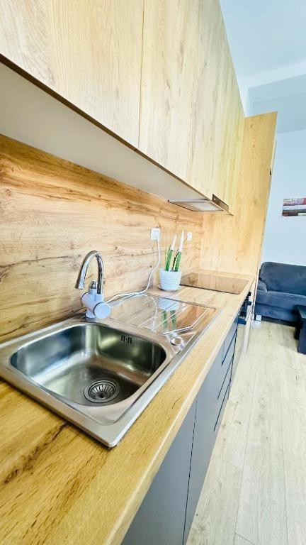 Prime Location Cozy Near Pazari I Ri Tirana
